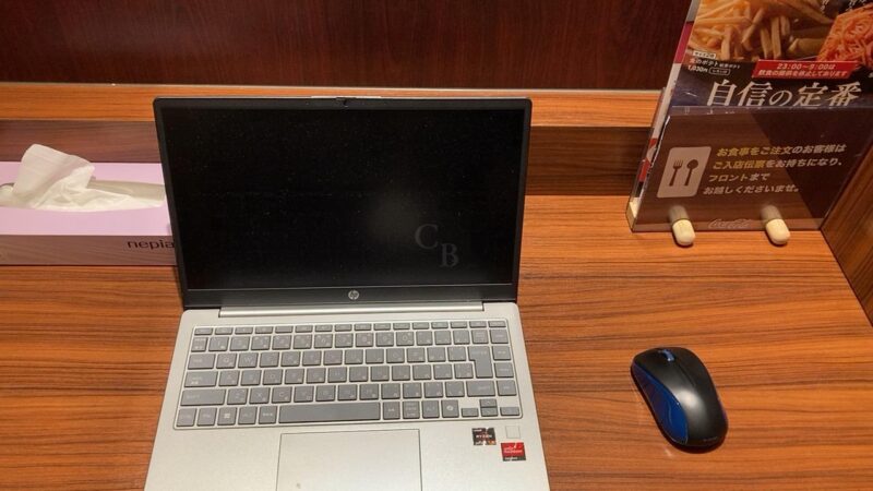 快活クラブ-机（パソコン）